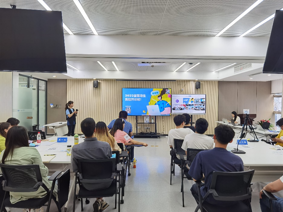 引进培养应届生管培生、董事长亲临猎头恳谈会！马上消费这样促进大学生就业
