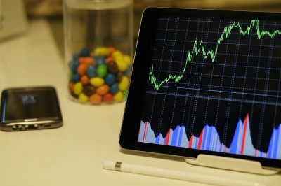 稳定币热度居高不下 基金子公司积极尝鲜